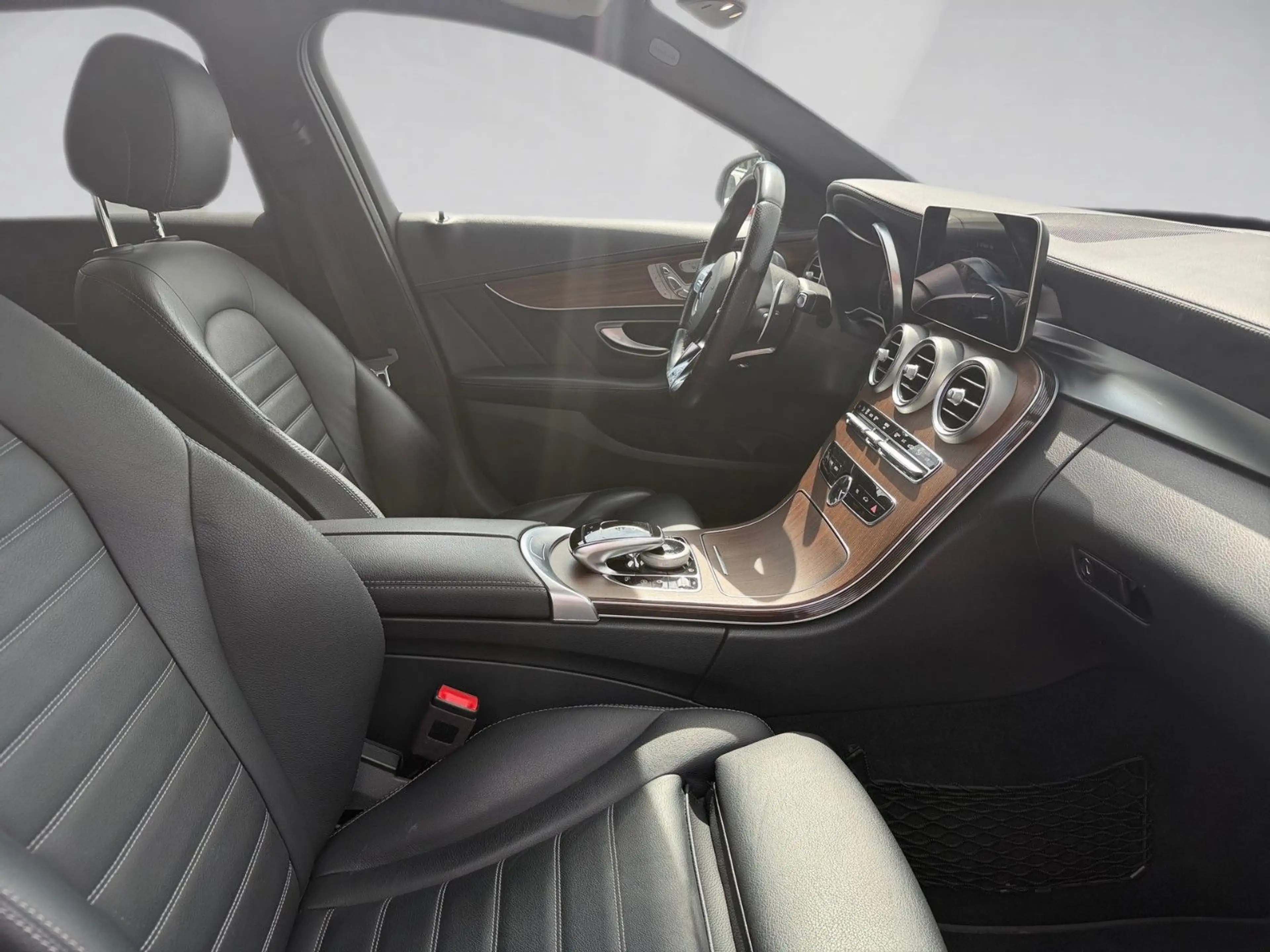 Mercedes-Benz C 43 AMG 4Matic*LED*Leder*Kamera*AHK*Navi* — photo 13