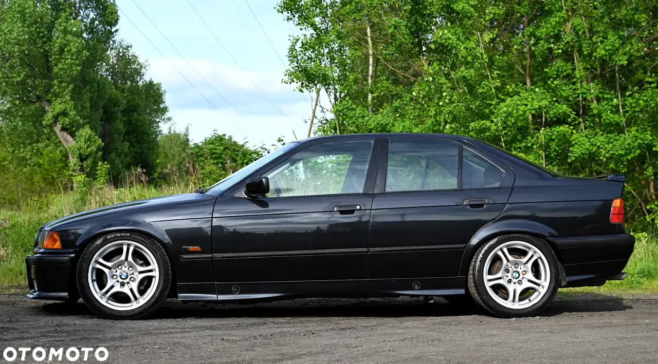 BMW 328i, foto 2