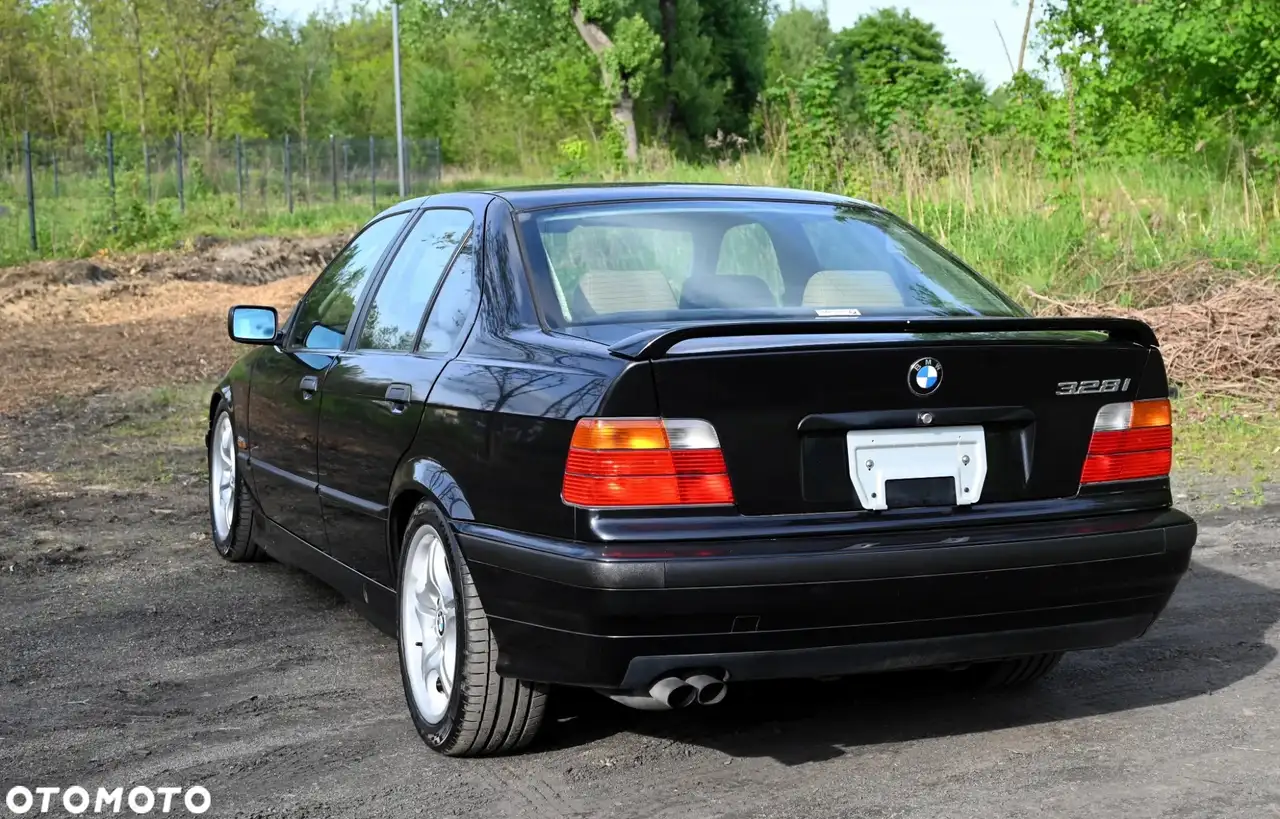 BMW 328i, foto 5