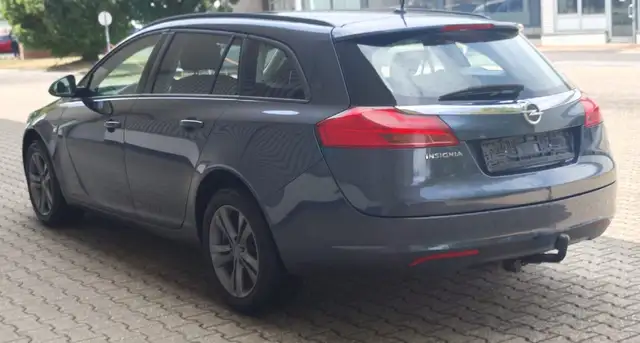Opel Insignia view 5
