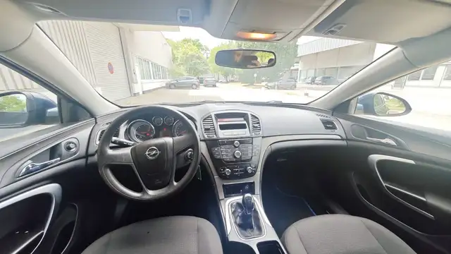 Opel Insignia view 10