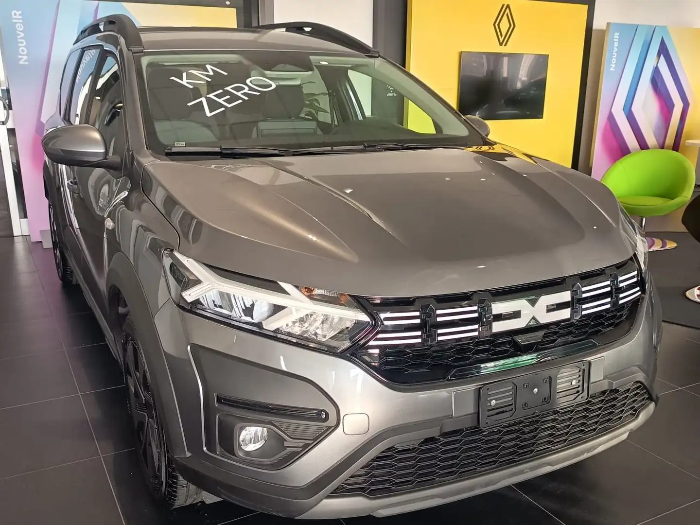 Dacia Jogger Expression Gpl 100cv 7 p.ti Grigio - 1