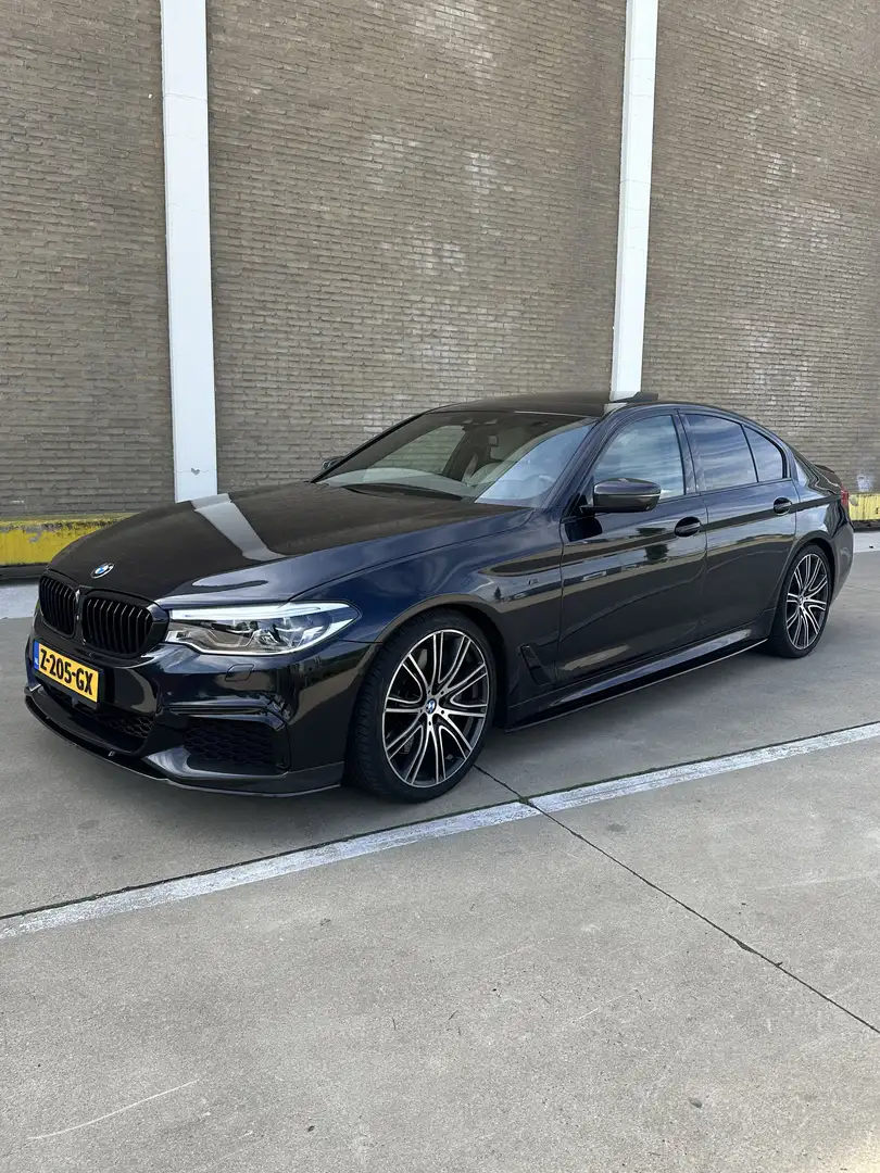 BMW 550 Xdrive Full Option Panorama Massage Head Up ACC Zwart - 1