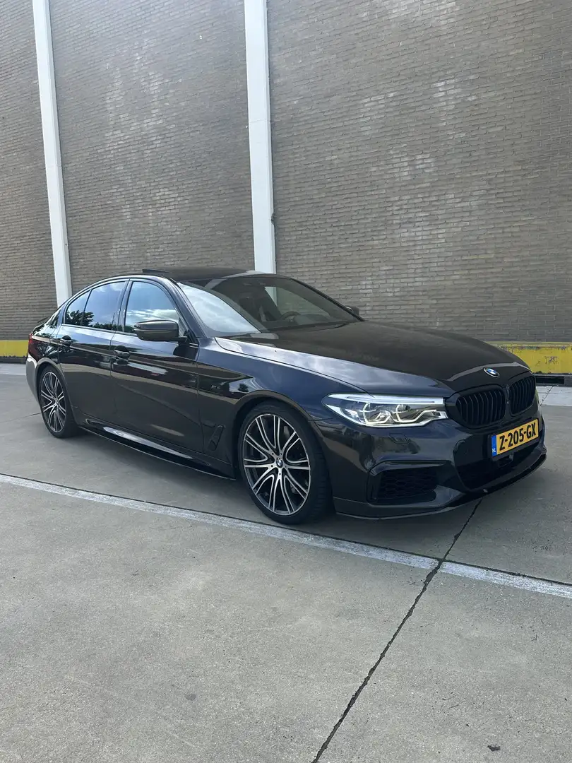 BMW 550 Xdrive Full Option Panorama Massage Head Up ACC Zwart - 2