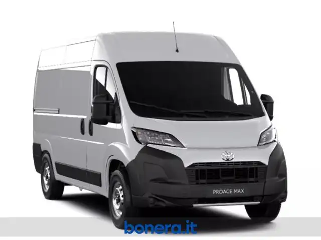 Toyota Proace Max view 2