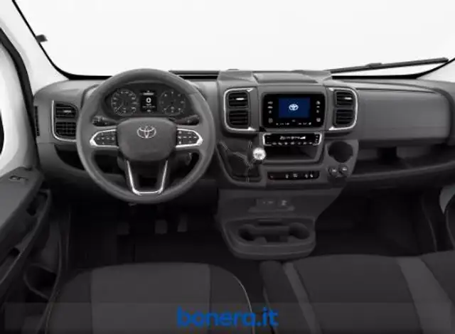 Toyota Proace Max view 5