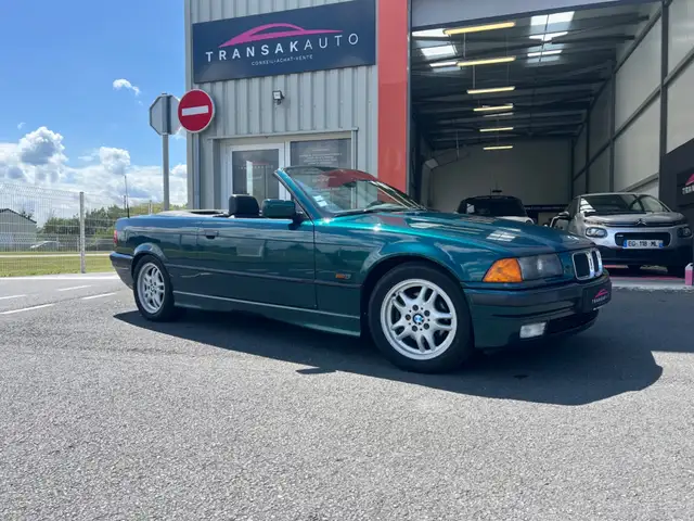 BMW 328 328i A