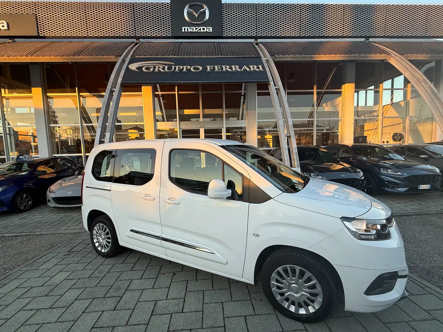 Toyota Proace City Proace City Verso 1.2P 110cv Bianco - 1