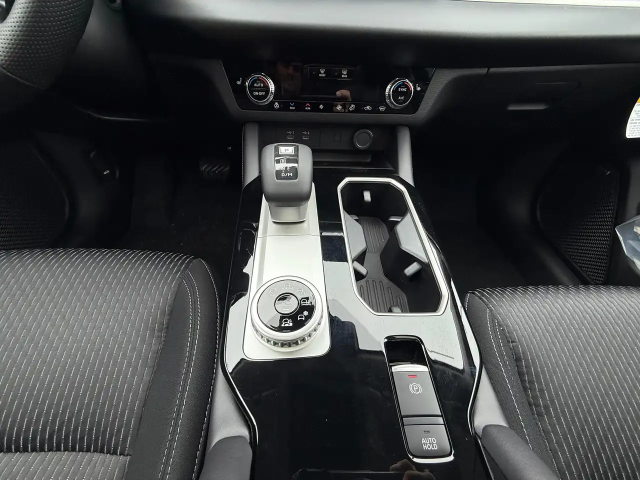 Mitsubishi Outlander снимка Mitsubishi Outlander