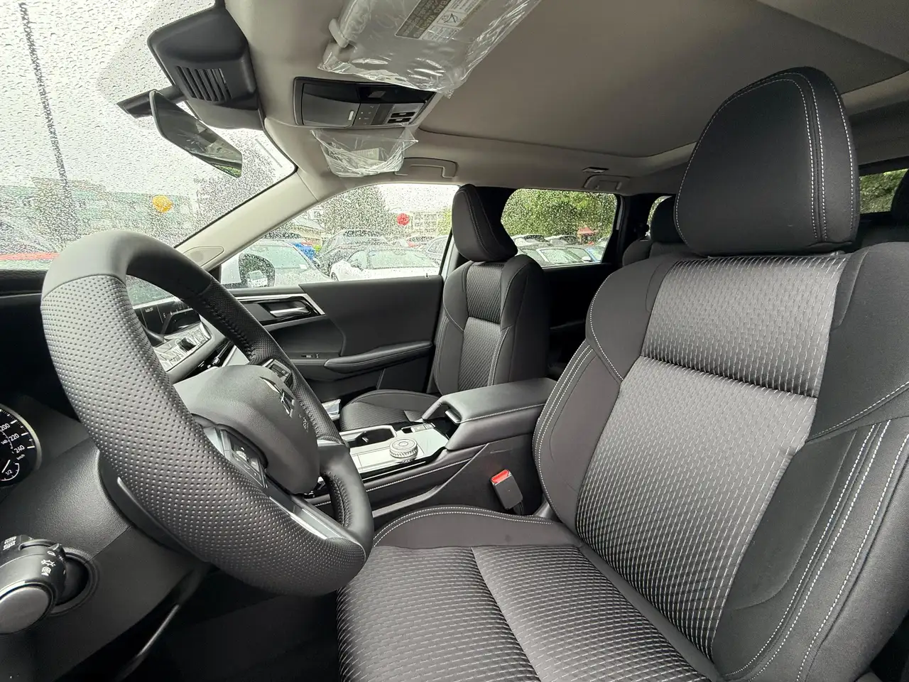 Mitsubishi Outlander снимка Mitsubishi Outlander