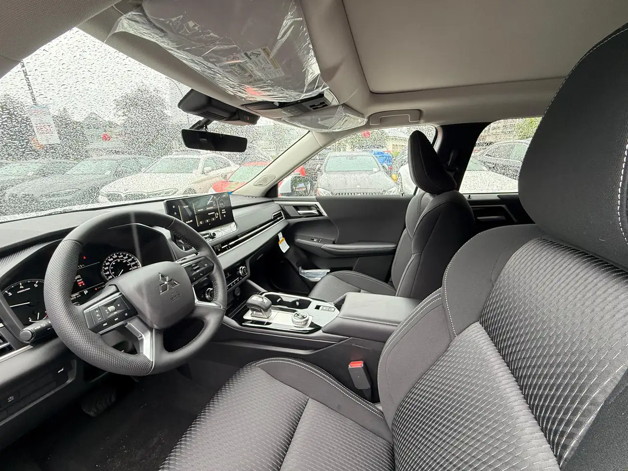 Mitsubishi Outlander снимка Mitsubishi Outlander