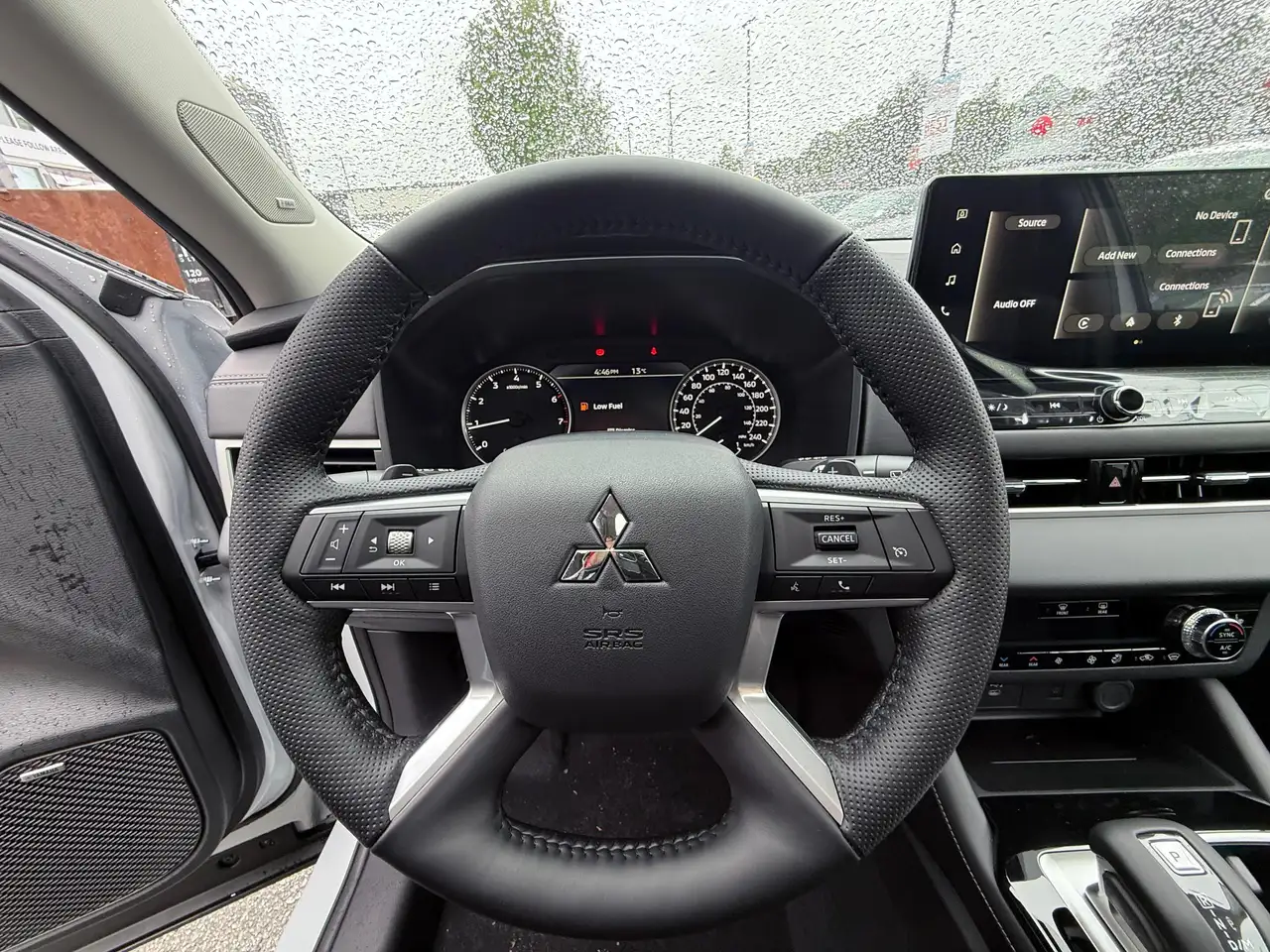 Mitsubishi Outlander снимка Mitsubishi Outlander