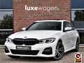BMW 320 3-serie 320i M-Sport Pano 19inch Laser HiFi Shadow Wit - thumbnail 1