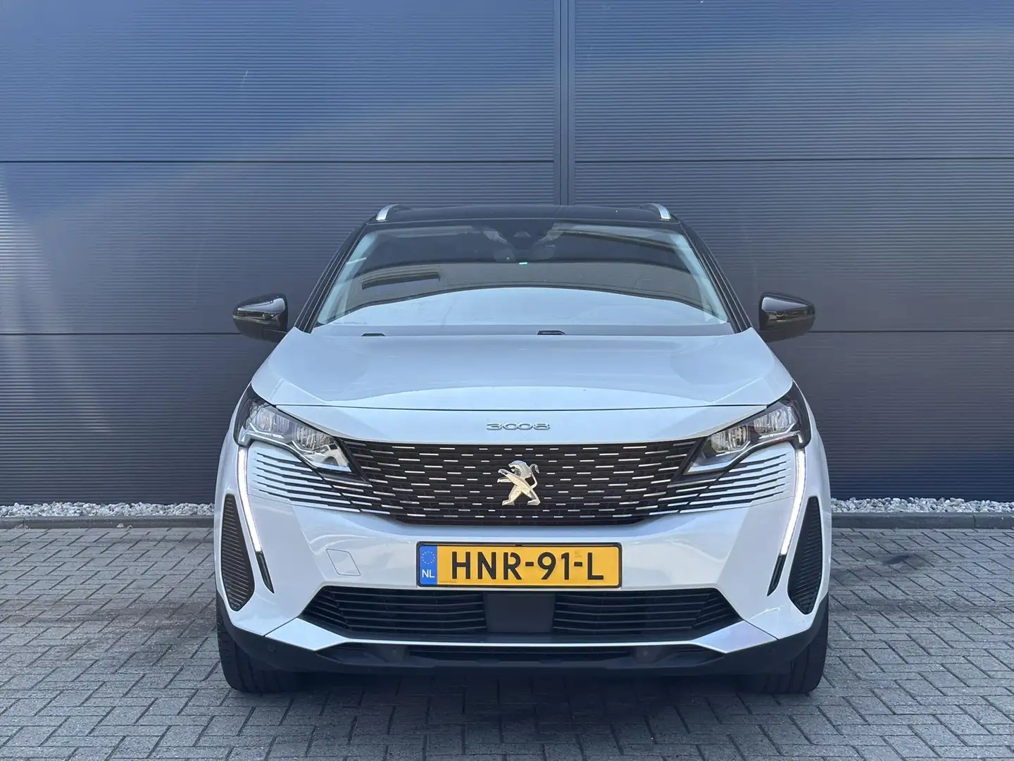 Peugeot 3008 1.6 Plug-in HYbrid 225pk e-EAT8 Road Trip Allure | Wit - 2