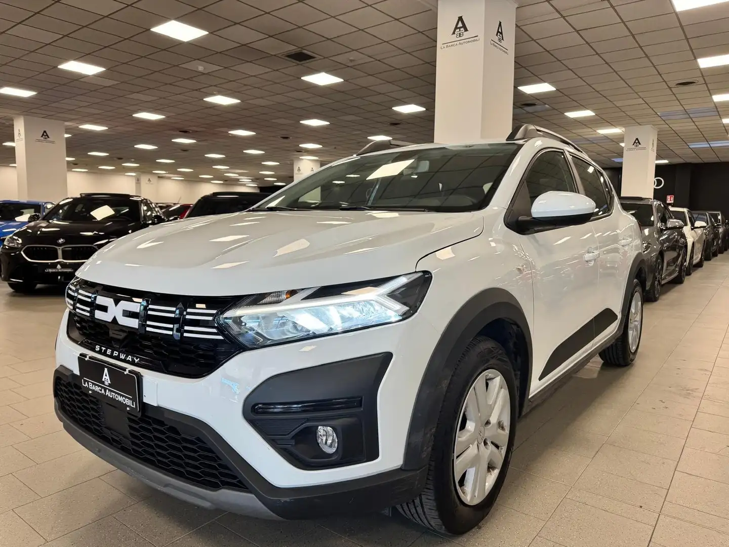 Dacia Sandero Stepway GPL 1.0 tce Expression 100cv Fehér - 2
