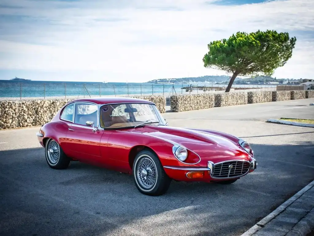 Jaguar E-Type 1973 из Европы — купить под ключ