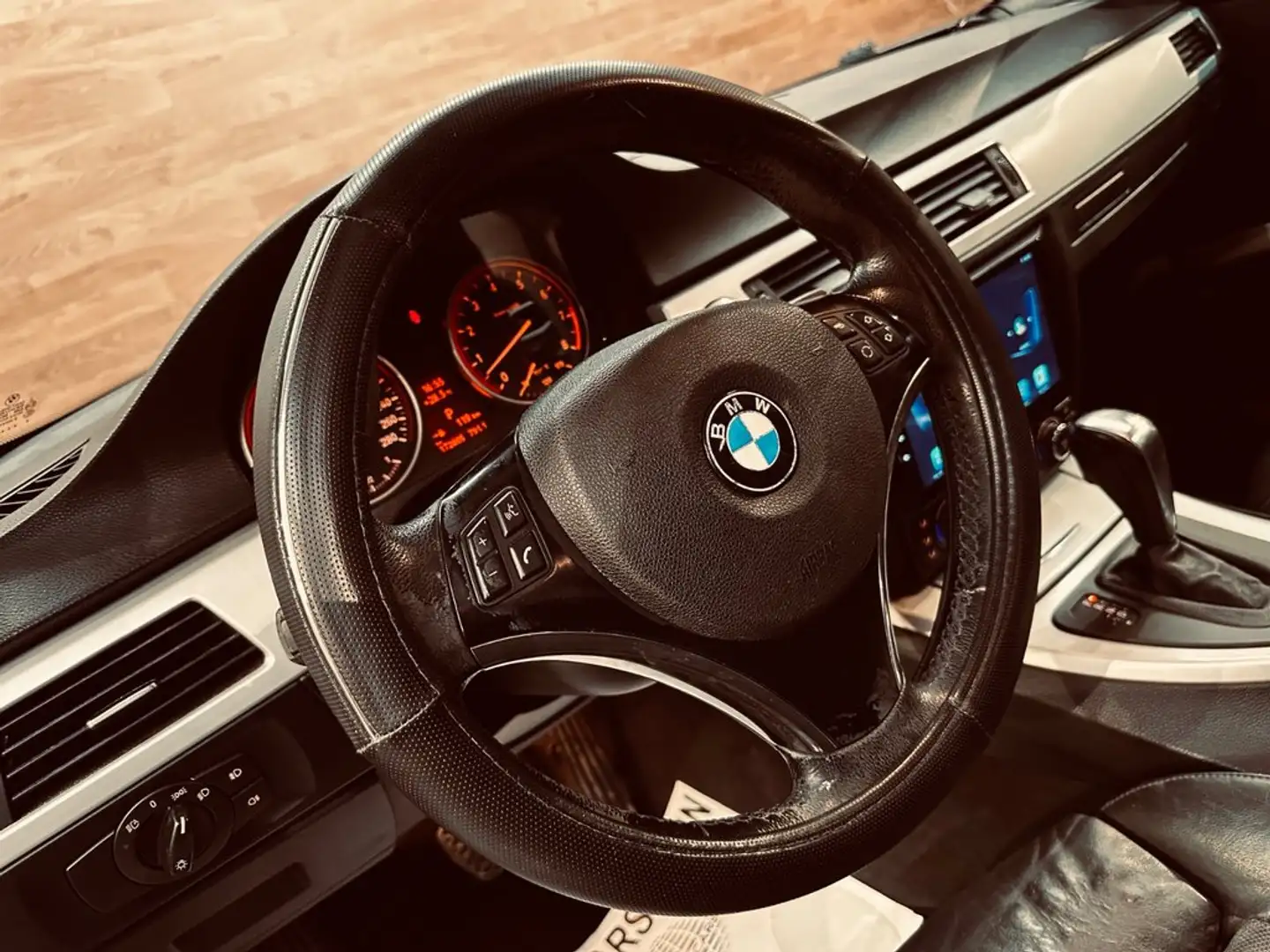 BMW 325 325i Zwart - 2