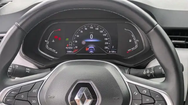 Renault Clio view 8