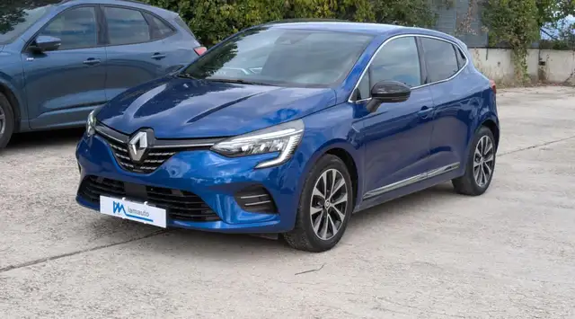 Renault Clio view 2