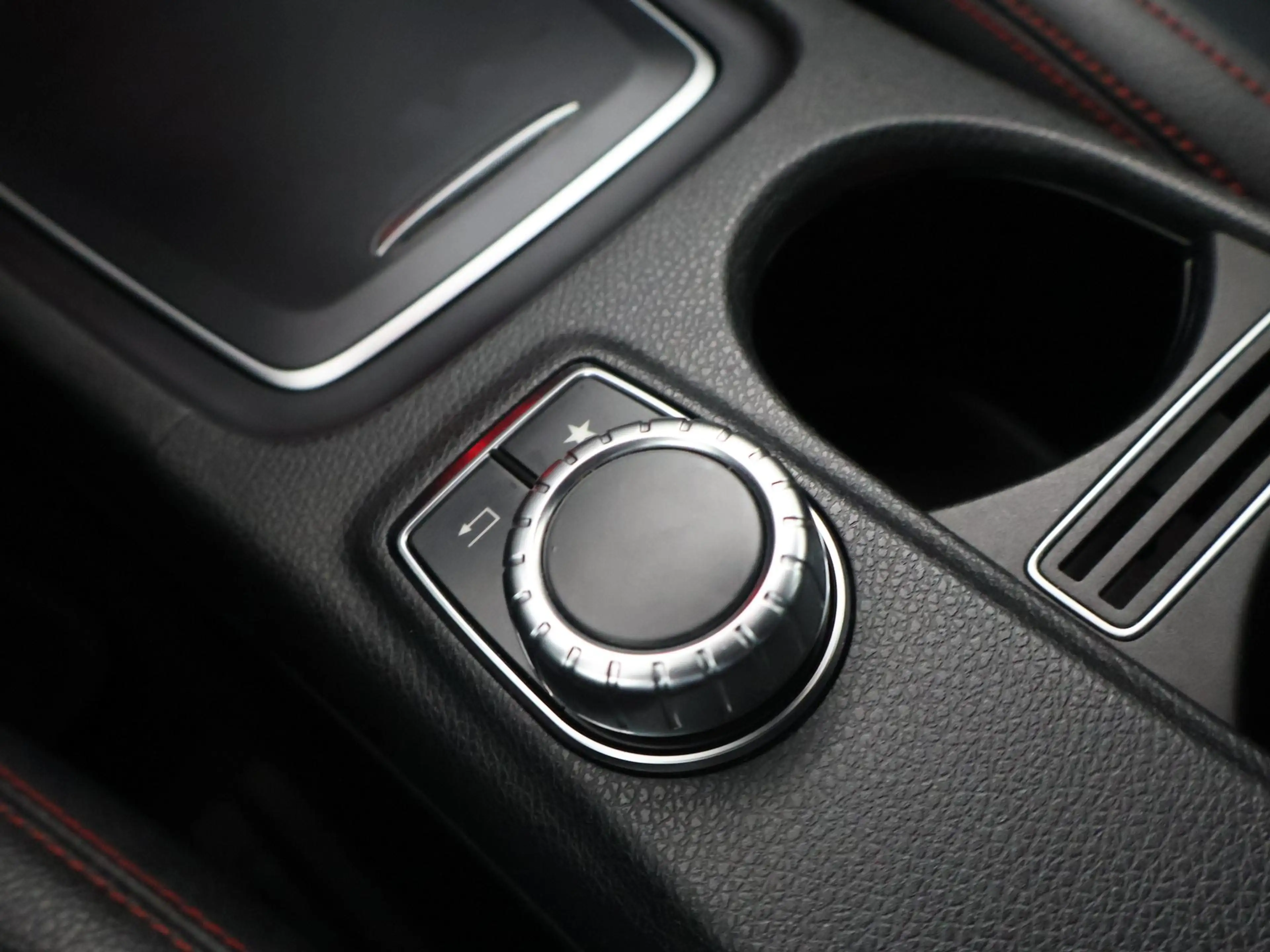Mercedes-Benz GLA 200 156 PK AUT. AMG SPORT + 18 INCH | DAB | STOELVERW. — photo 44