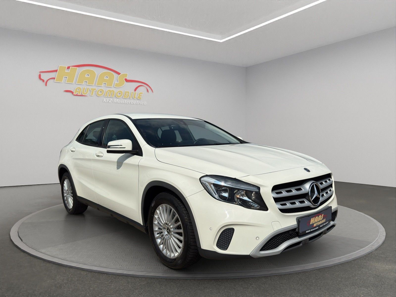 Mercedes-Benz GLA 200 d *Navigation*Tempomat* — photo 3