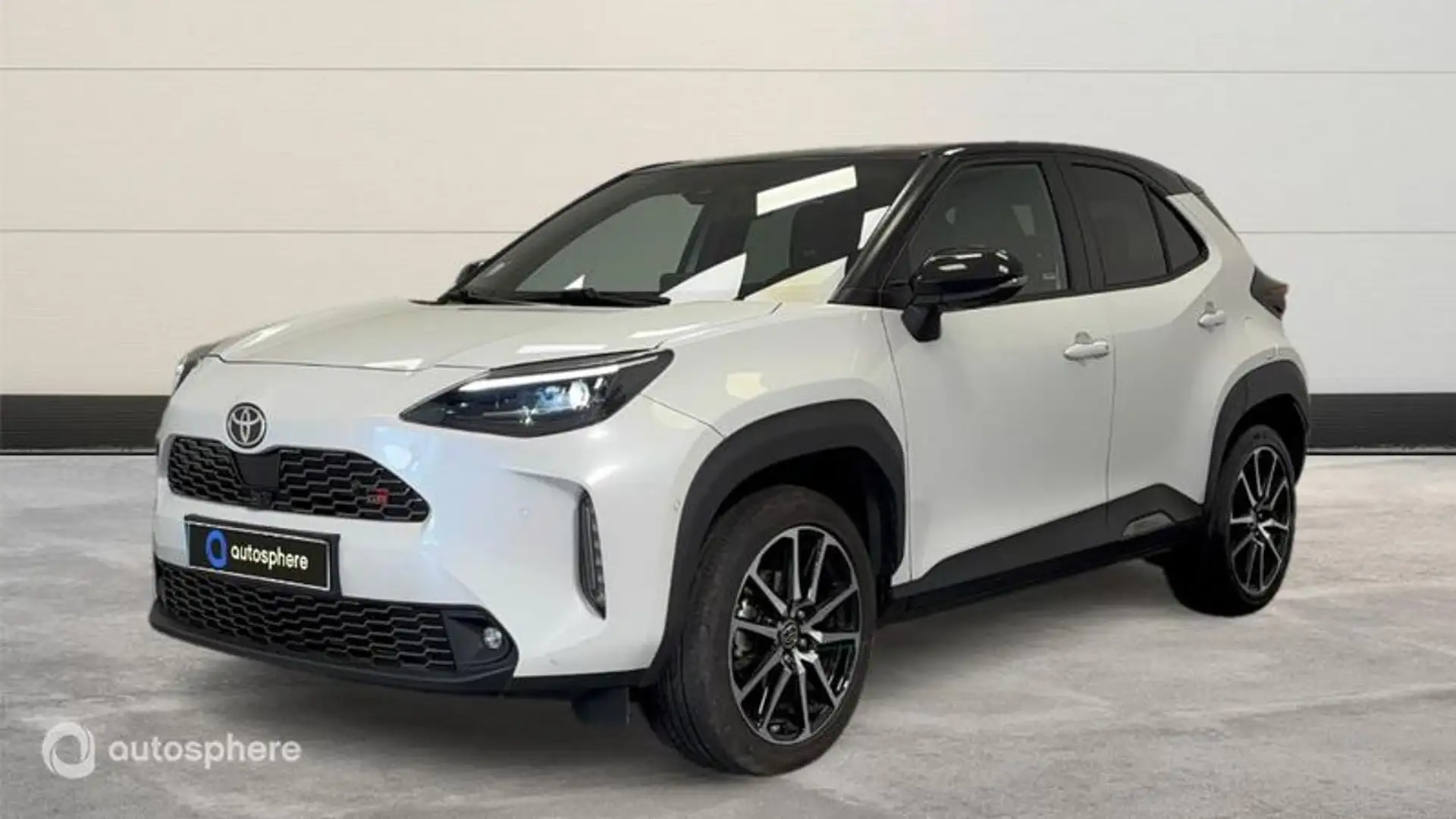 Toyota Yaris Cross 116h GR Sport MY22 - 1