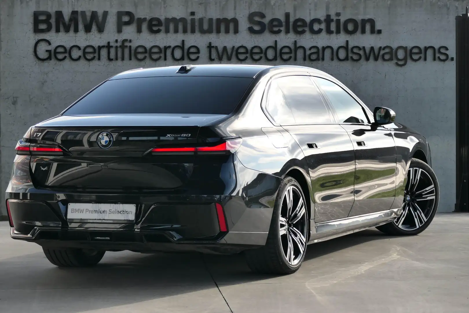 BMW i7 xDrive60 M Sport PRO KRISTAL Noir - 2