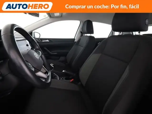 Volkswagen Polo view 11