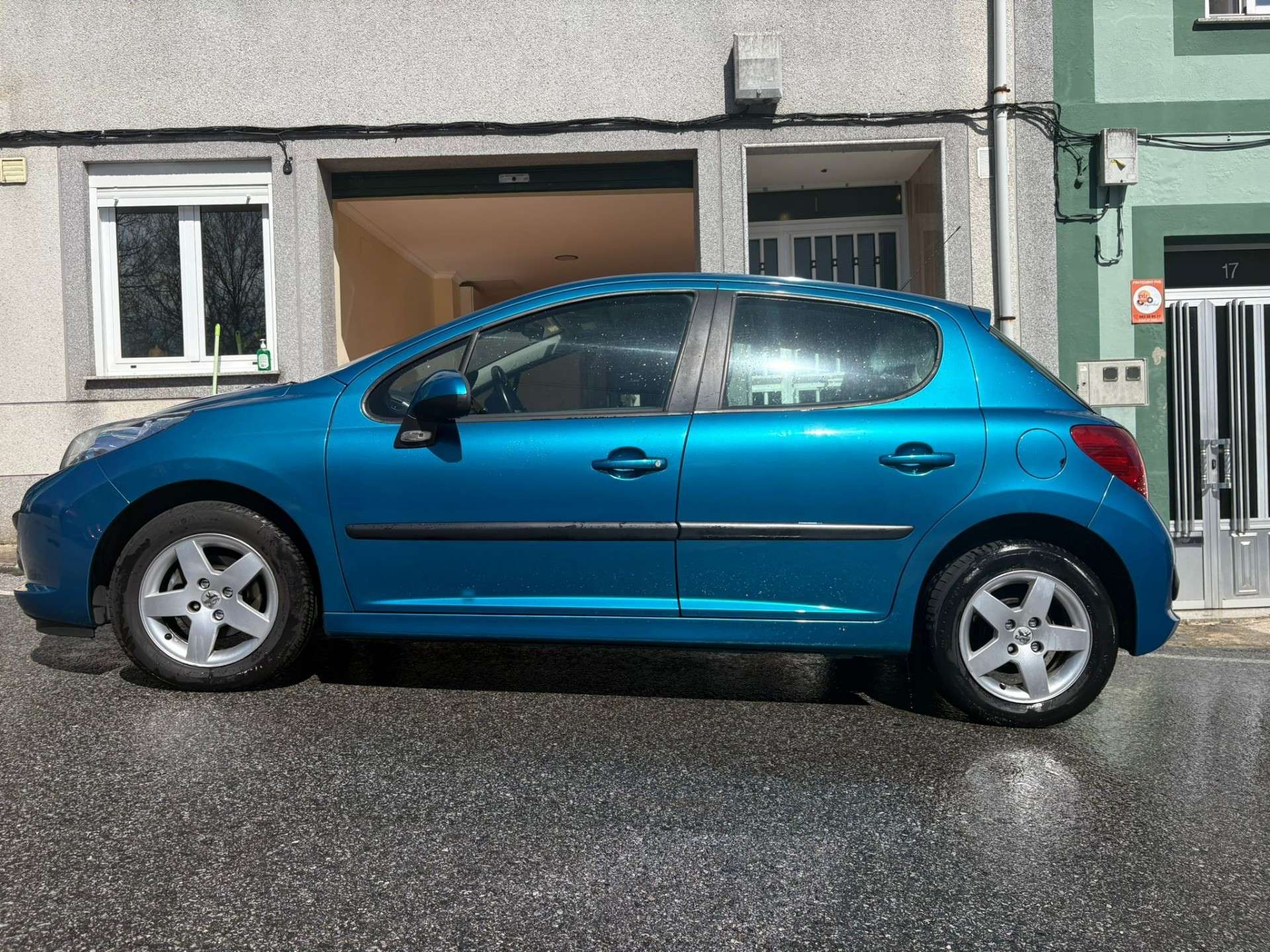Peugeot 207 1.4HDI Sport - foto 1