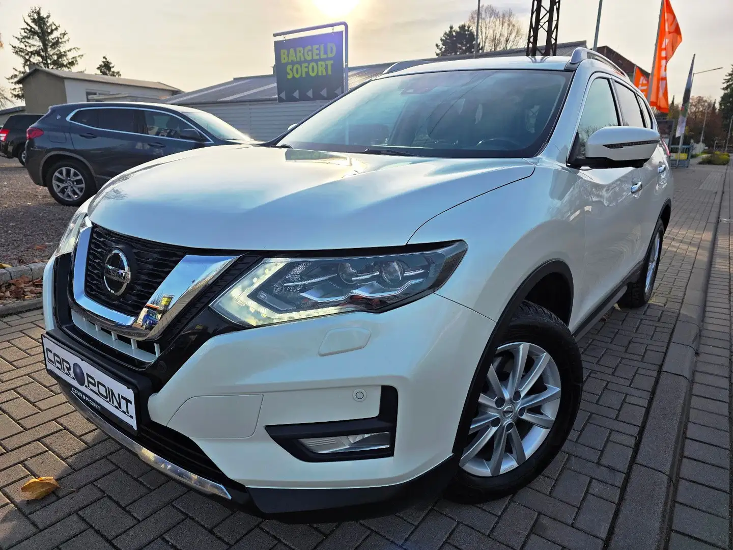 Nissan X-Trail N-Connecta 4x4 Automatik LED Navi 360° Weiß - 2
