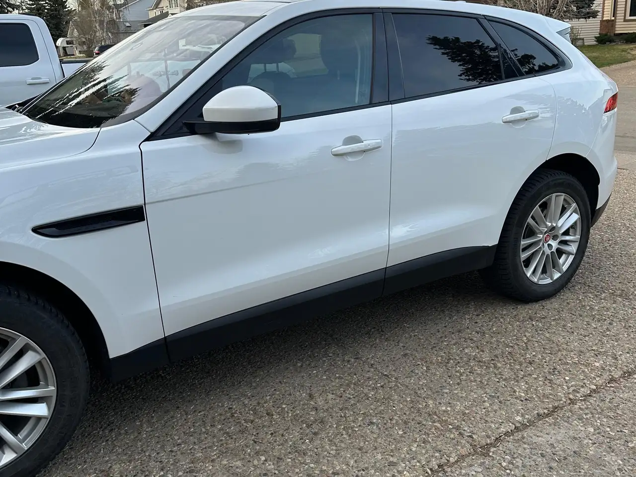 Jaguar F-Pace снимка Jaguar F-Pace