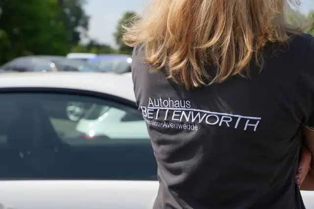 Mercedes-Benz E 400 E 400 d 4Matic Night-Paket Avantgarde