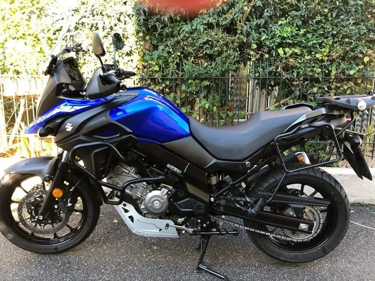 Suzuki V-Strom 650 Albastru - 2