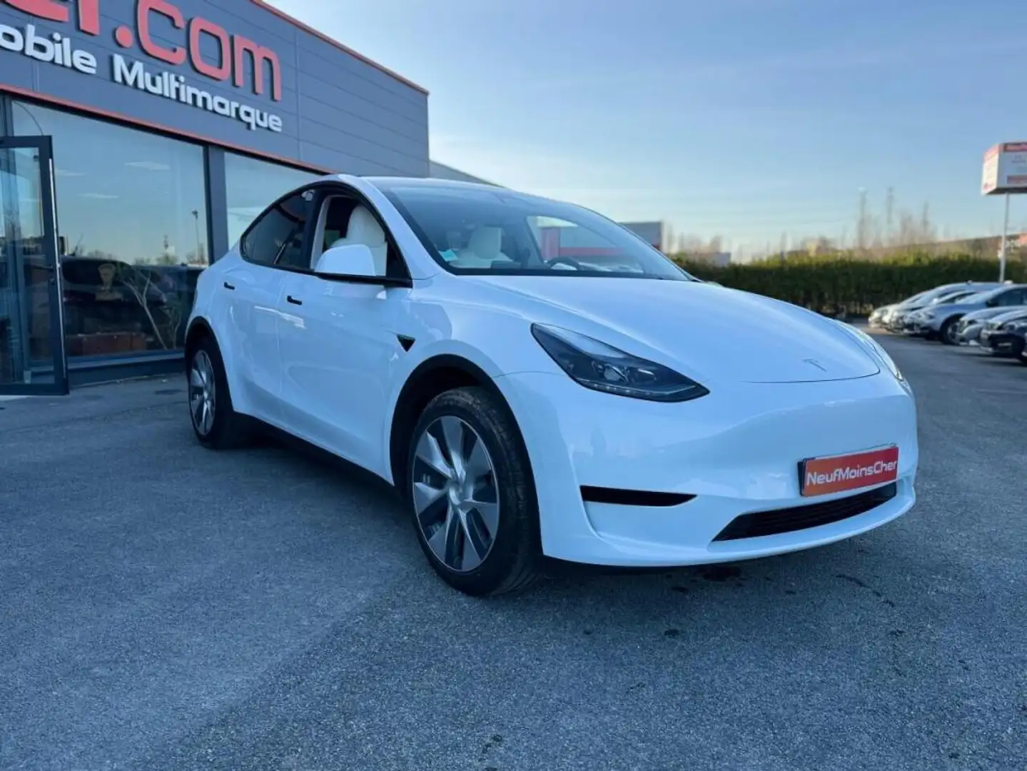 Tesla Model Y Propulsion MY2022 + Intérieur Premium noir et blan Blanc - 2