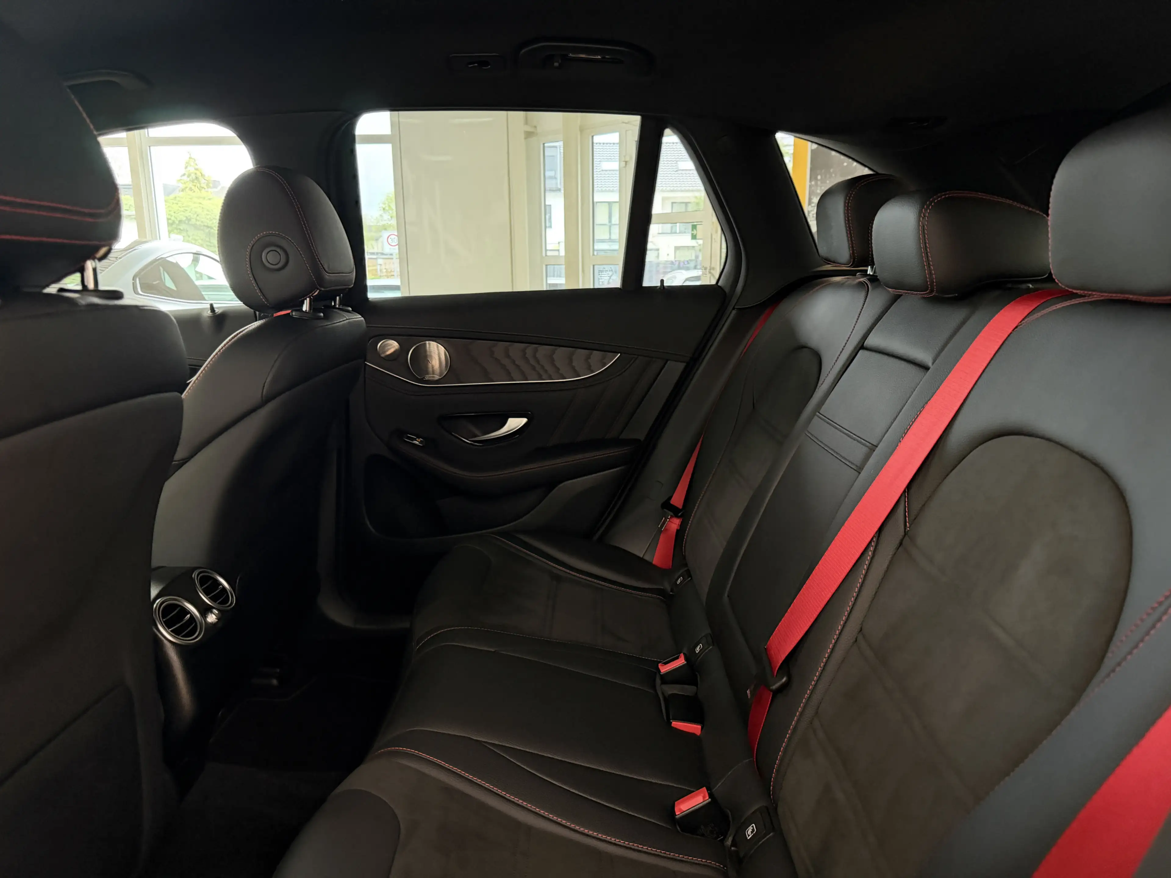 Mercedes-Benz GLC 43 AMG 4M *KEY GO*LED*360°*NiGHT*DiSTRO* — photo 12