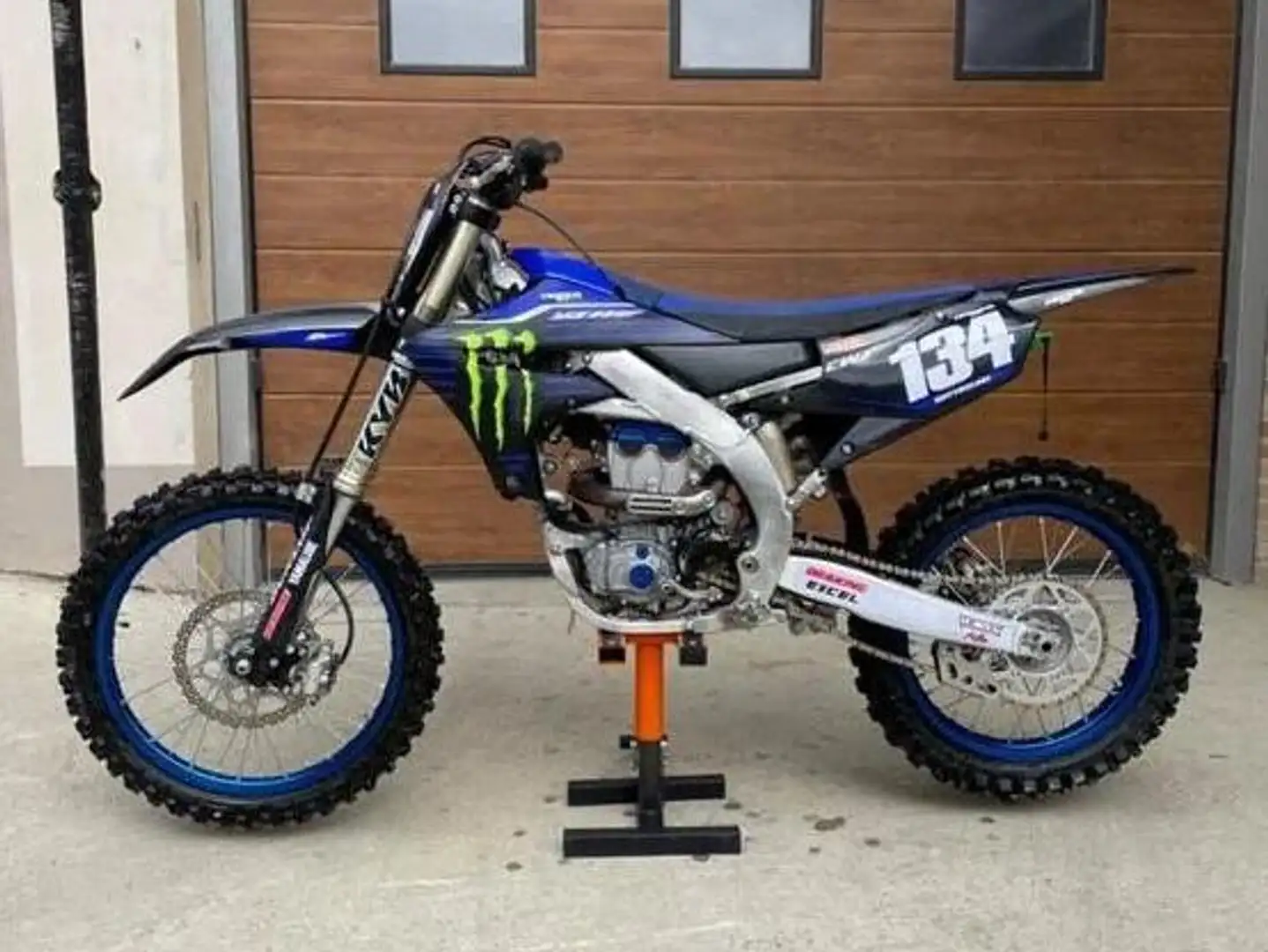 Yamaha YZ 250 F Monster Energy Blu/Azzurro - 2
