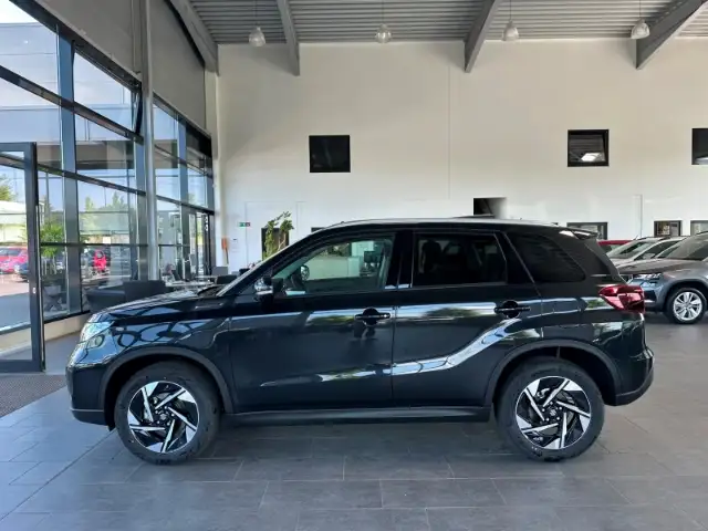 Suzuki Vitara view 8