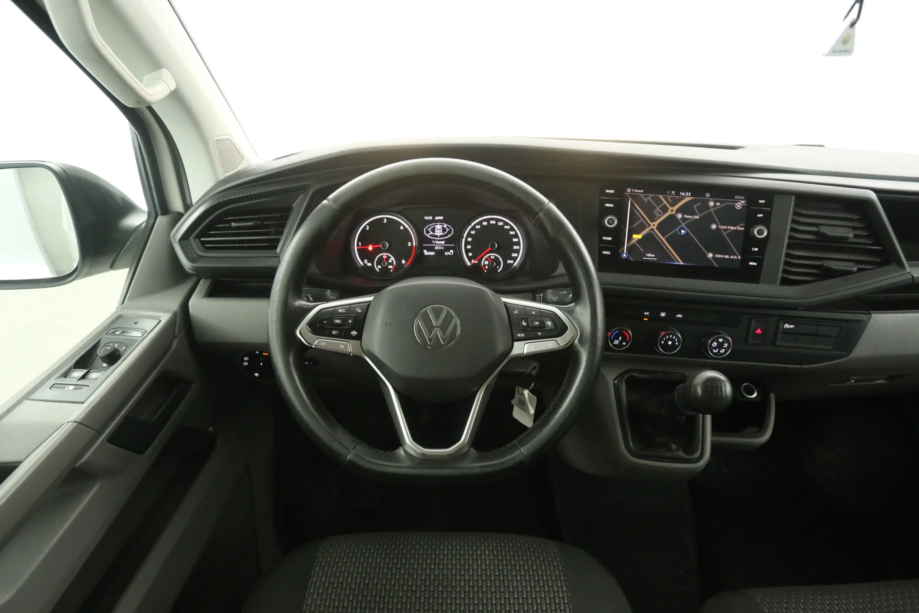 Volkswagen T6.1 Transporter 2.0 TDI L2H1 150PK | Airco | Cruise | Carplay | 3 — photo 2