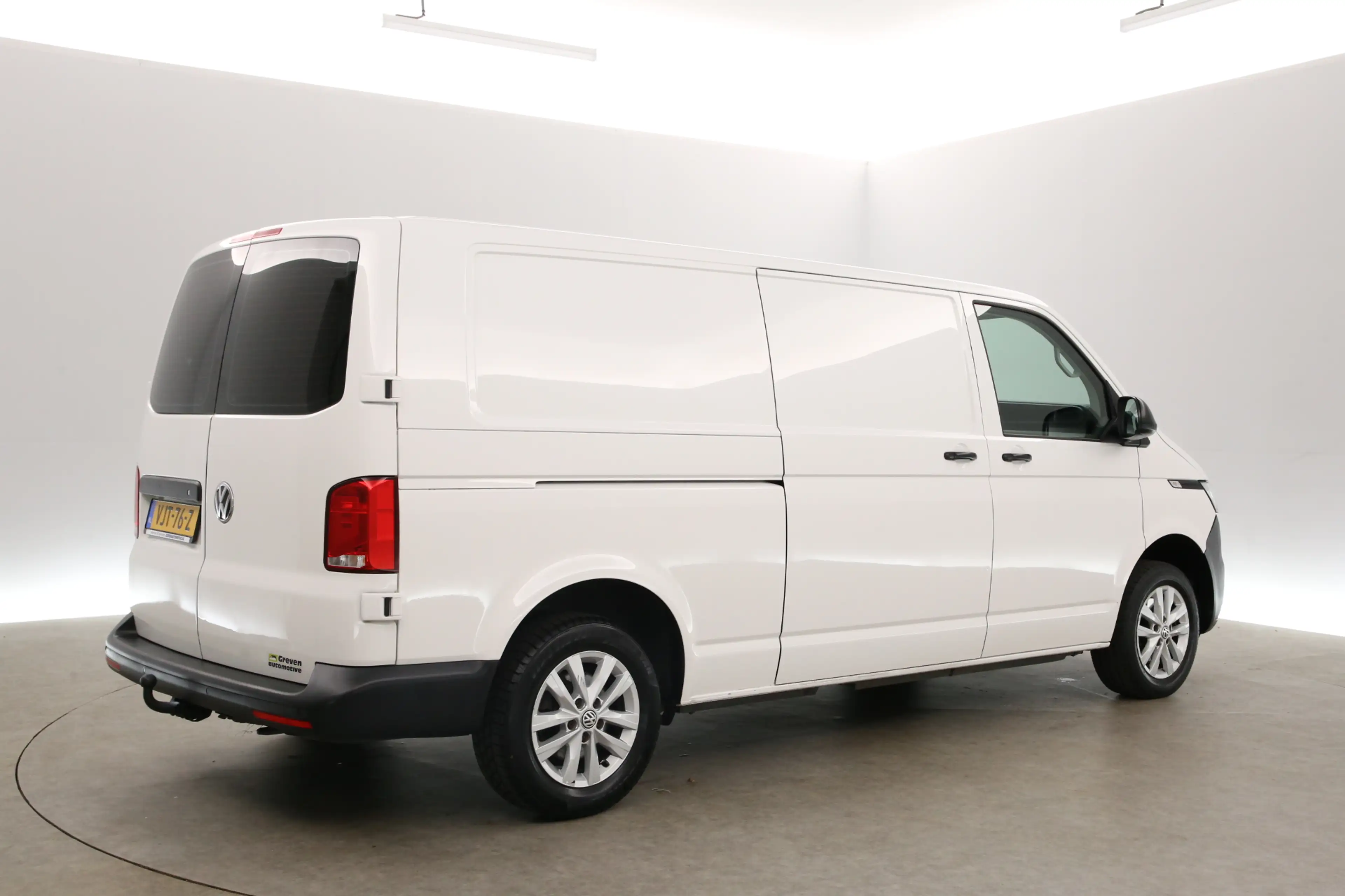 Volkswagen T6.1 Transporter 2.0 TDI L2H1 150PK | Airco | Cruise | Carplay | 3 — photo 26