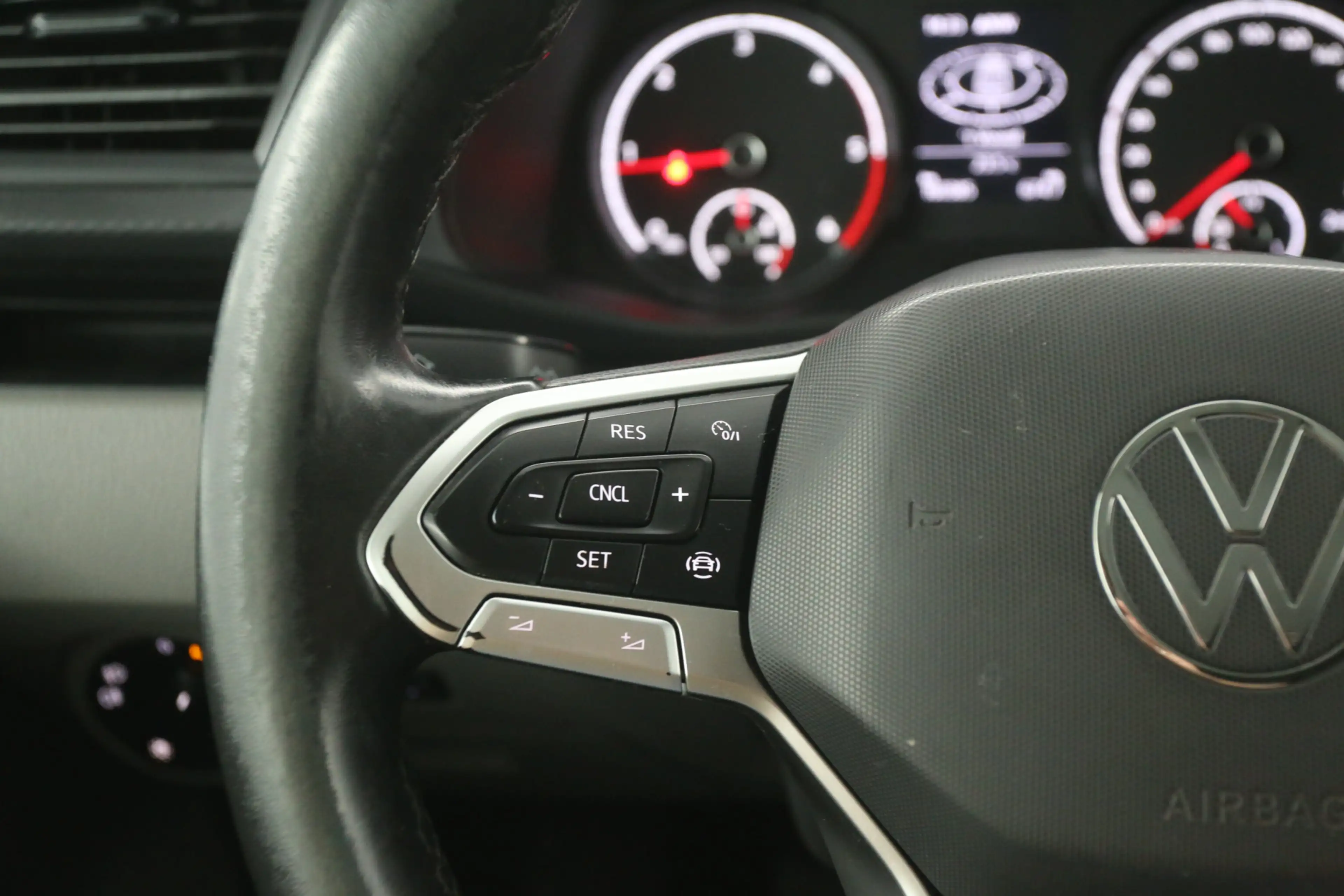 Volkswagen T6.1 Transporter 2.0 TDI L2H1 150PK | Airco | Cruise | Carplay | 3 — photo 16