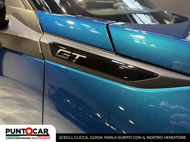 Peugeot 2008 view 6