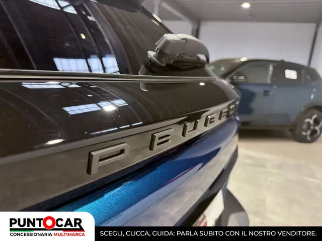 Peugeot 2008 view 12