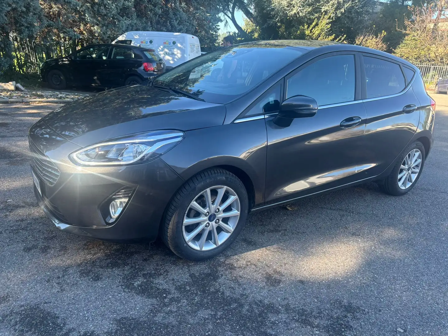 Ford Fiesta Fiesta  5p 5p 1.1 Titanium Gpl 75cv Gris - 2