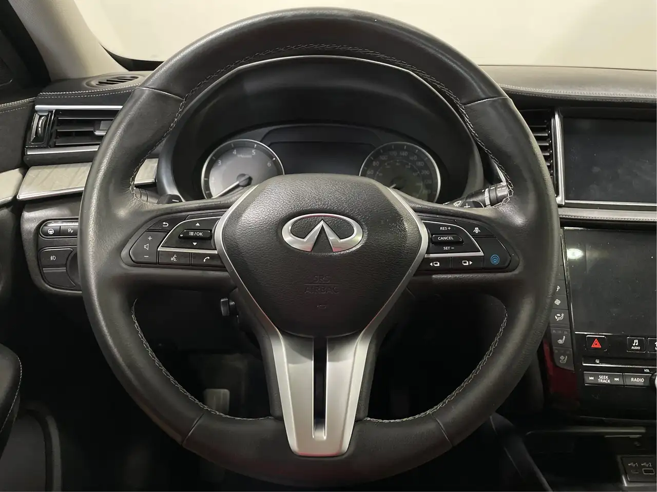 Infiniti QX50 fotografie Infiniti QX50