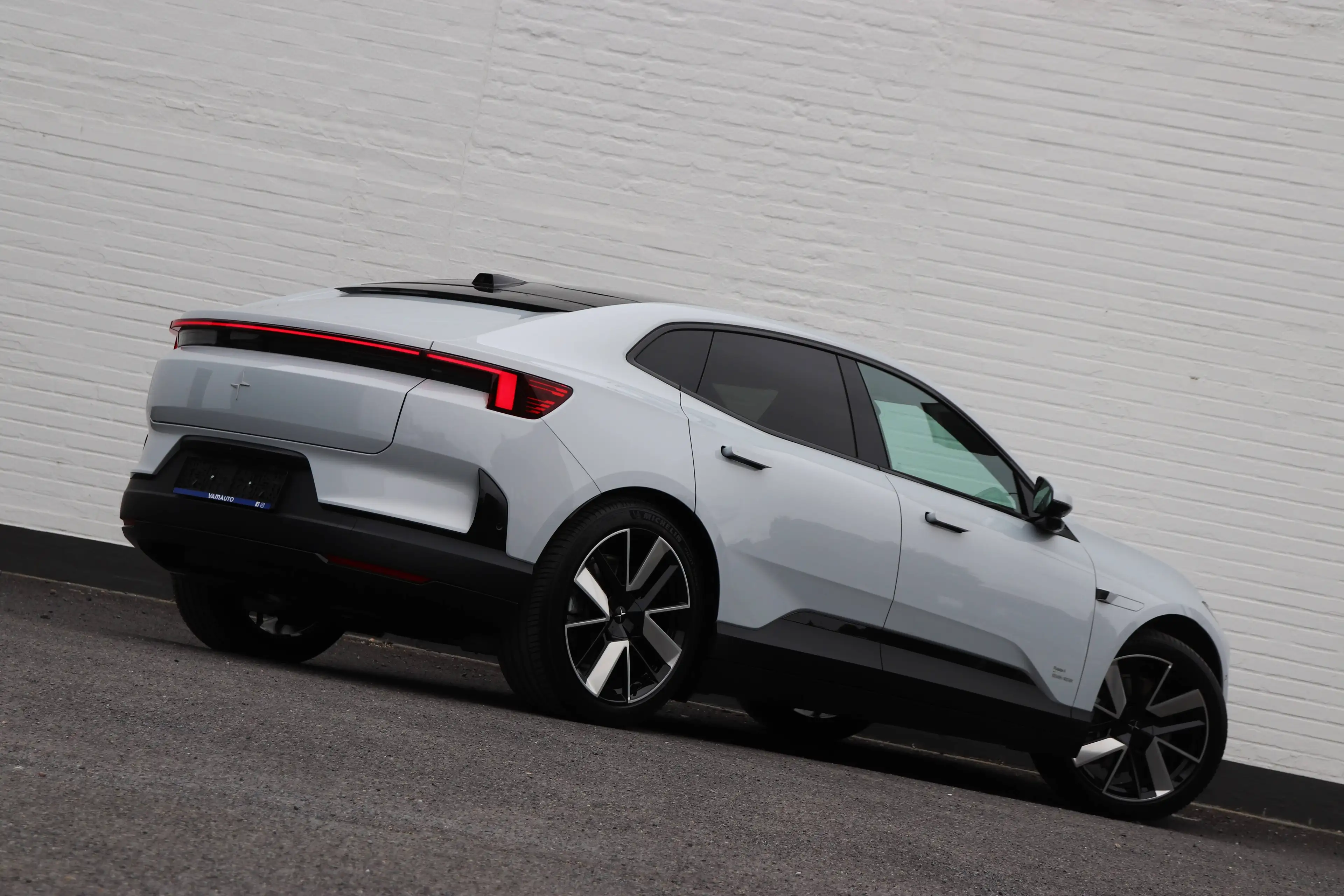 Polestar 4 100 kWh Long Range Dual Motor - Plus&Pilot/NappaLeather/TintedWindow/21"/SOH=99,7%/NEW!!! — photo 19