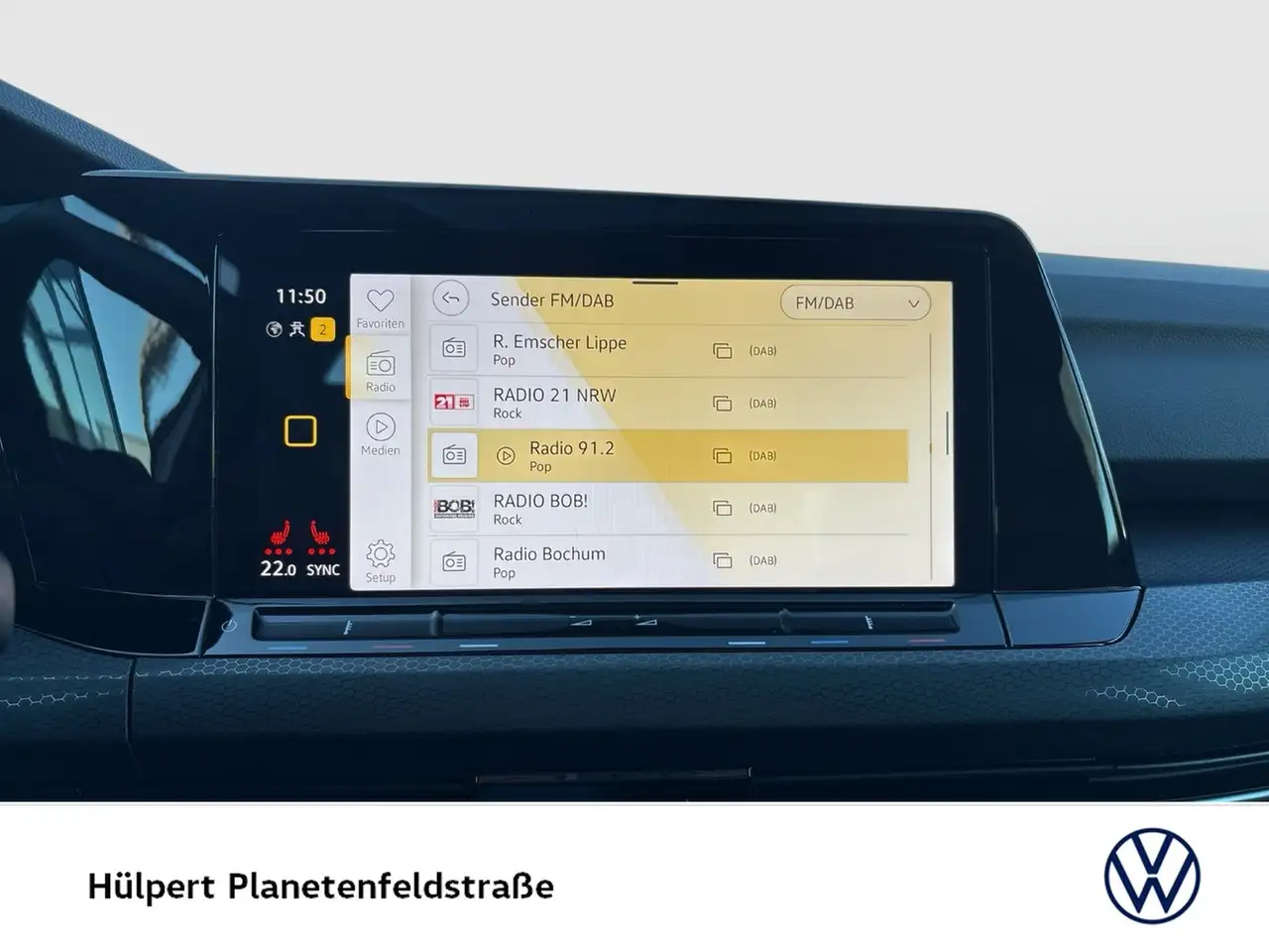 Volkswagen Golf VIII 2.0 GTI PANO NAVI LED+ LM17 CARPLAY 11