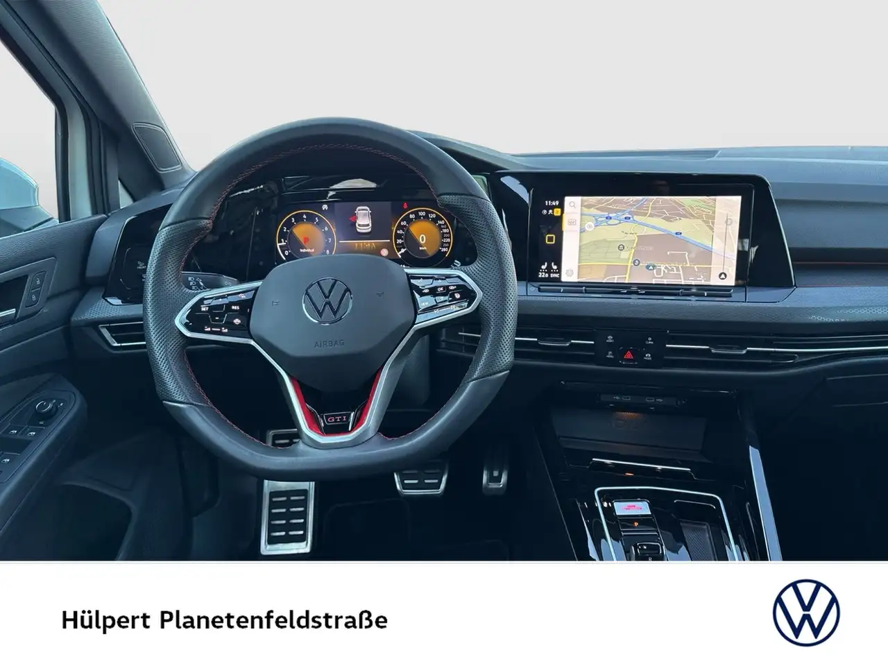 Volkswagen Golf VIII 2.0 GTI PANO NAVI LED+ LM17 CARPLAY 7