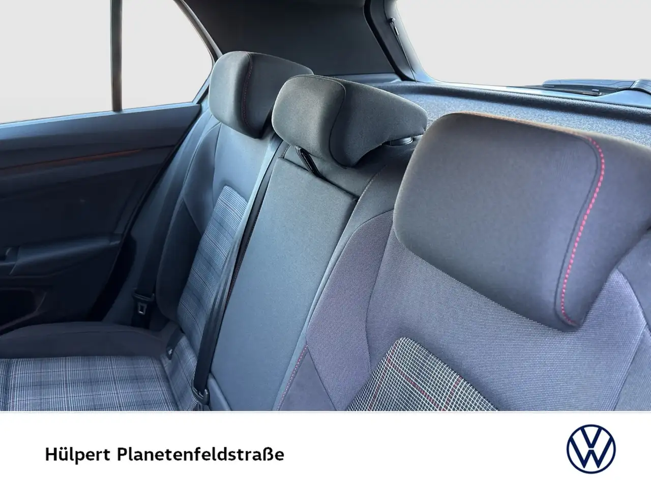 Volkswagen Golf VIII 2.0 GTI PANO NAVI LED+ LM17 CARPLAY 8