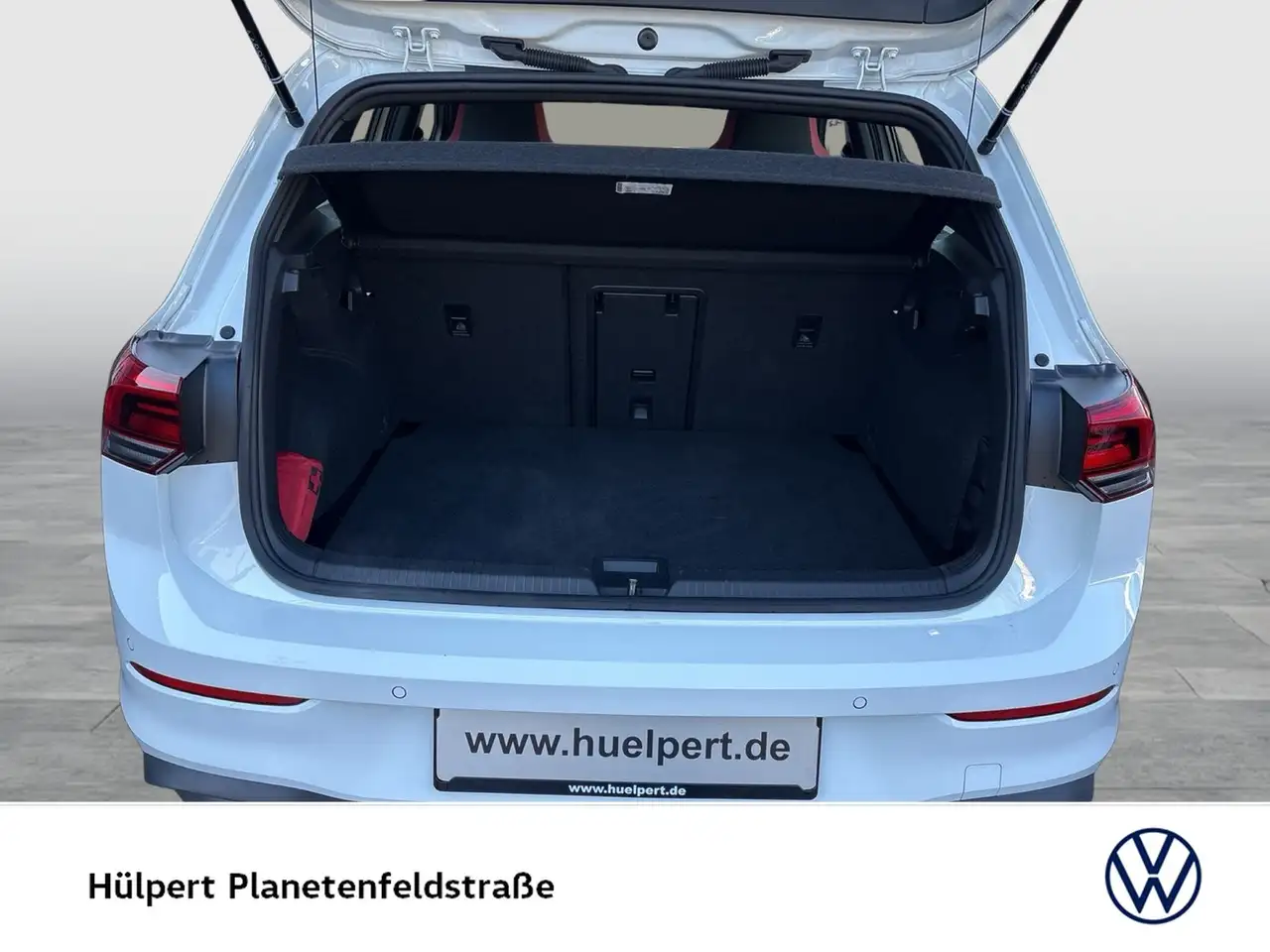 Volkswagen Golf VIII 2.0 GTI PANO NAVI LED+ LM17 CARPLAY 16