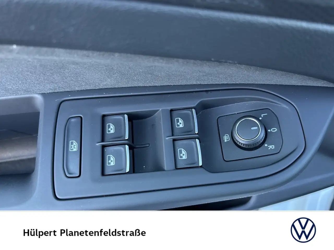 Volkswagen Golf VIII 2.0 GTI PANO NAVI LED+ LM17 CARPLAY 17